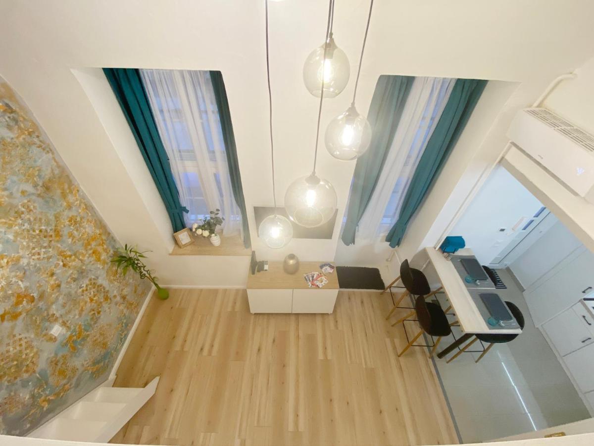 Szuper kis designlakás Budapest szívében Esterno foto